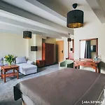 Skalny 4*