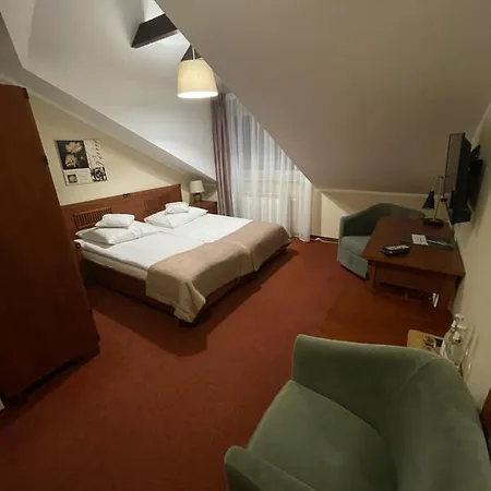 Skalny Bed & Breakfast 4*